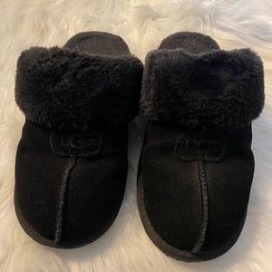 Ugg slippers, black.